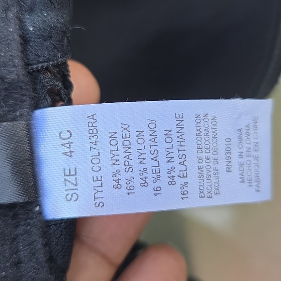 Kiss And Tell Bra - Picture 6 of 7